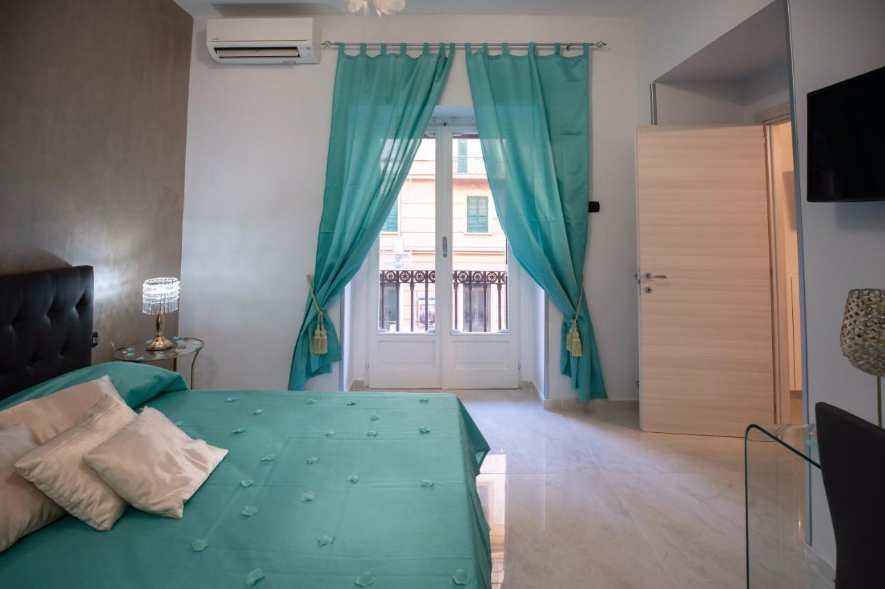 New In!Amalie At Santa Lucia Διαμέρισμα Νάπολη Εξωτερικό φωτογραφία